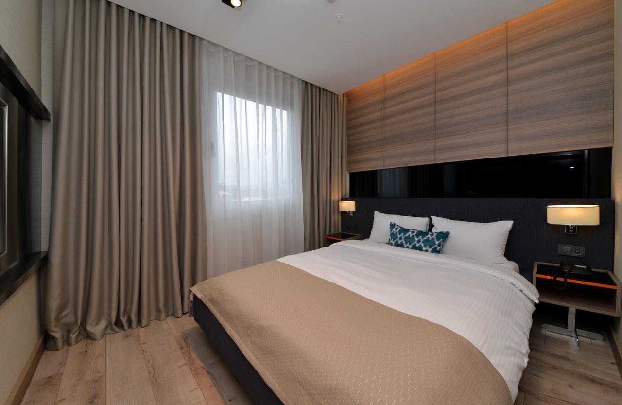 นิช พาเลซ เอ็กคลูซีฟ สวีท Hotel อิสตันบูล ภายนอก รูปภาพ